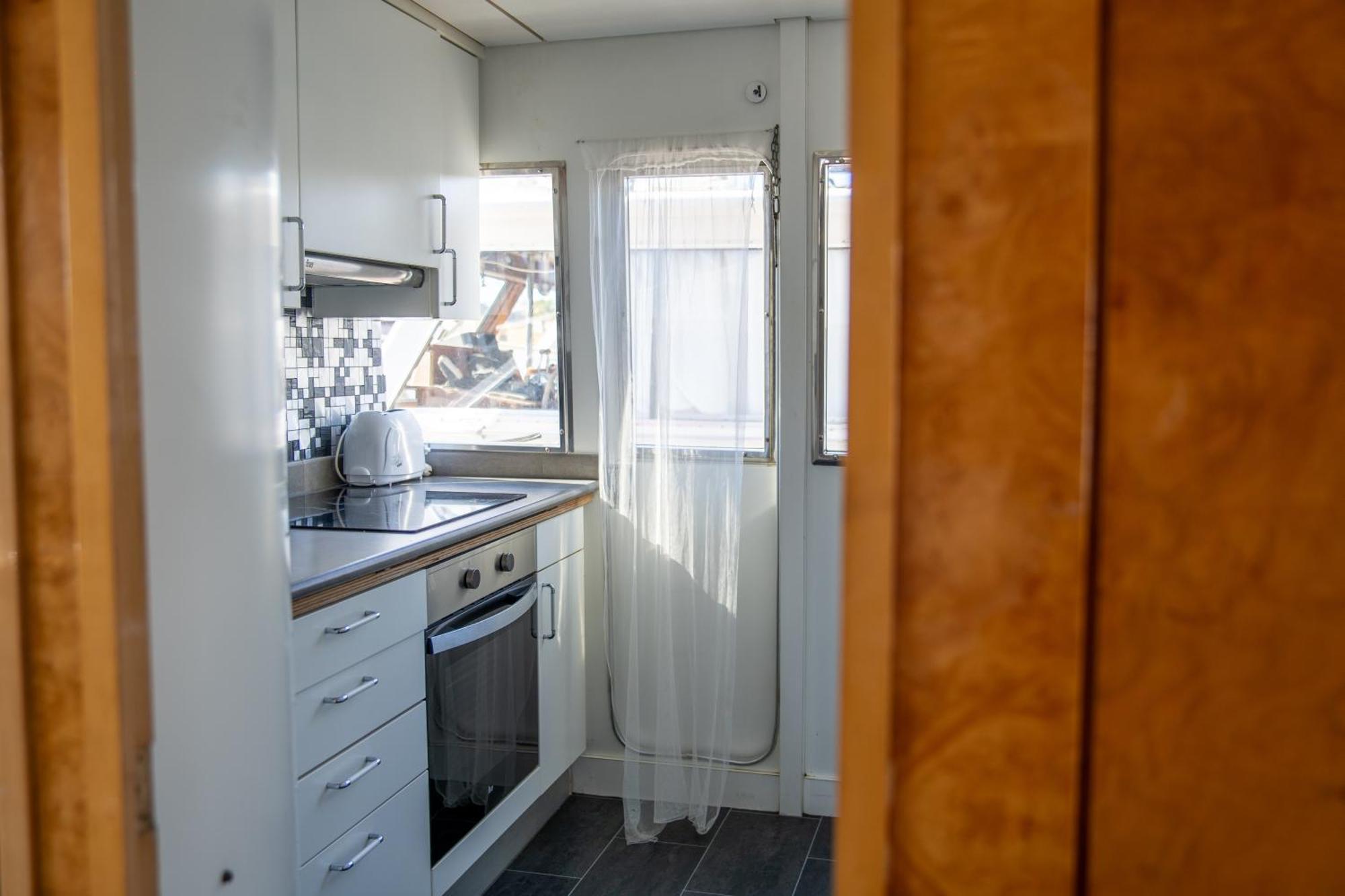 Habitacion Marineria Boat Aloha Barcelona Exterior photo
