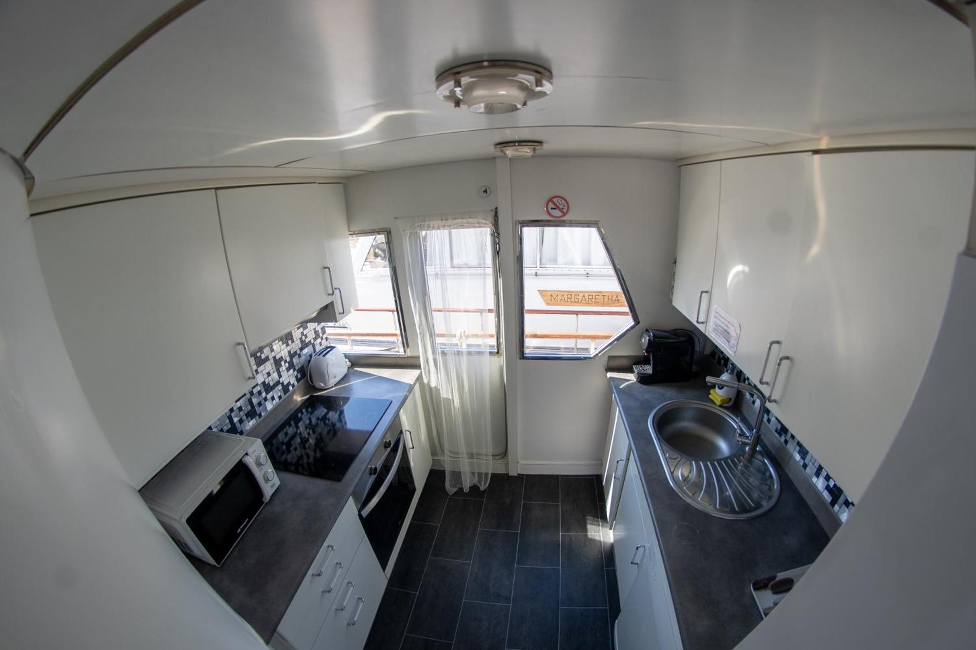 Habitacion Marineria Boat Aloha Barcelona Exterior photo